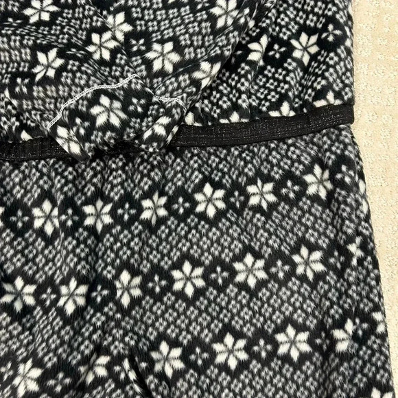 Women's Kensie I Only Sleep In Pretty Christmas/ WinterOne Piece Pajamas Size XL - Picture 4 of 7